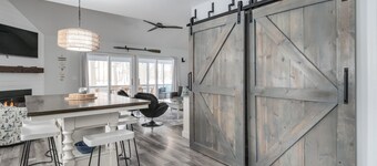 Cozy Retreat with Screened Porch, Fire Pit & Lake Michigan Overlook