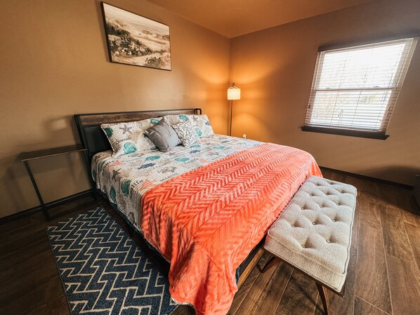 2 Schlafzimmer, Bügeleisen/Bügelbrett, WLAN, Bettwäsche