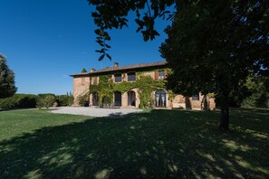 Immagine non classificata, 5 di 95, pulsante