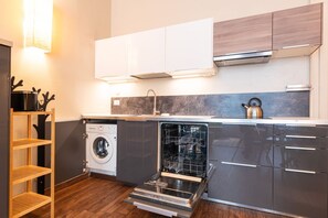 Stovetop, coffee/tea maker