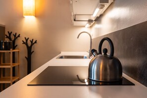 Stovetop, coffee/tea maker - Crocetta Aida one bedroom 1° floor - Mirable PM (Milano)