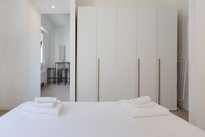 1 chambre, fer et planche à repasser, Wi-Fi, literie fournie