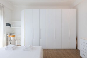 1 soverom, strykejern/-brett, reiseseng for barn og wi-fi