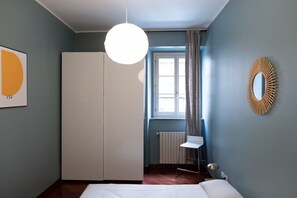 1 camera, Wi-Fi, lenzuola