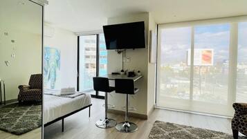 1 Schlafzimmer, Schreibtisch, Bügeleisen/Bügelbrett, WLAN