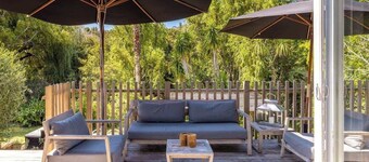 Tahatai Cottage - Our Island
