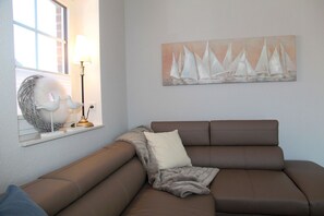 TV, fireplace - Sielentium - Relaxing vacation home "Sielentium" at the Sieltief near Greetsiel! (Greetsiel)