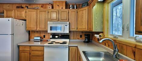 小屋, 多张床, 露台 | 私人厨房 | 茶具/咖啡用具