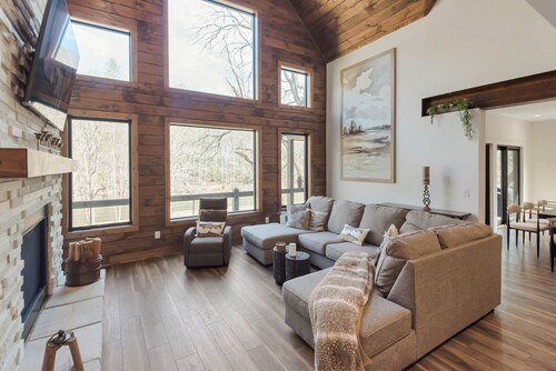 Pet-Friendly, People-Perfect | Lounge, Play, & Float | River Rendezvous