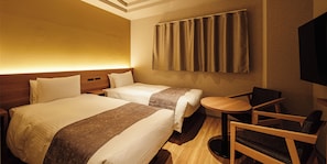 Standaard Twin kamer | Een kluis op de kamer, verduisterende gordijnen