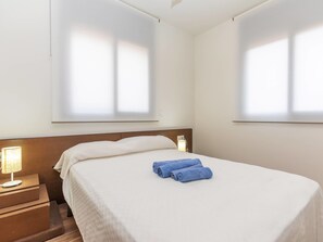 4 habitaciones, escritorio y internet