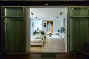 Skrivbord, strykjärn/strykbräda, gratis wi-fi och sängkläder