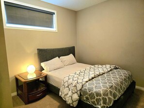 2 soverom, strykejern/-brett, wi-fi og sengetøy