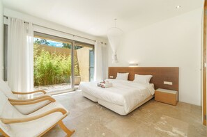 5 habitaciones, escritorio y internet 
