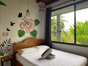 4 bedrooms, desk, travel cot, WiFi - Dulce Familia: Perfect for Lrg Groups - Panoramic Ocean View with Private Pool. (Savegre de Aguirre)