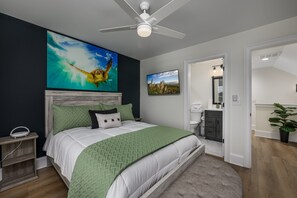 5 bedrooms, desk, iron/ironing board, free WiFi