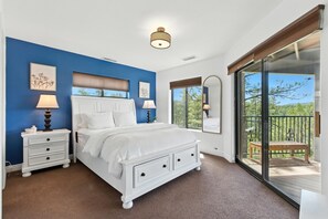 4 bedrooms, iron/ironing board, travel crib, free WiFi