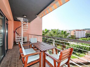Hus - 3 sovrum - terrass | Balkong