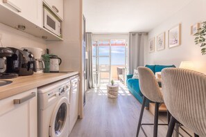 Interior - Apartment 'Cap Esterel - Pool' with Sea View, Wi-Fi and Air Conditioning (Saint-Raphael)