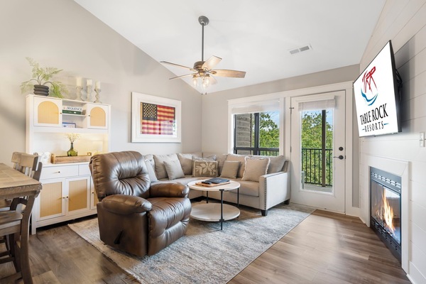 Living Area with NEW Furniture, Cable TV, Board Games, Seasonal Fireplace, Deck Access