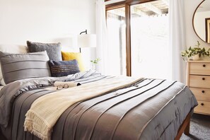 5 Schlafzimmer, Reisekinderbett, kostenloses WLAN, Bettwäsche