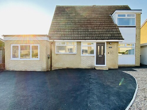 G/Floor Bed+Bath | Garden | Pets | Parking+EV Charger