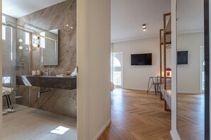 Shower, hair dryer, bidet, towels - Arenula16 - Penthouse with 360° View Terrace (ROMA)
