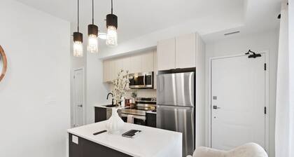 Cozy 2BR Suite with Parking and Sofa Bed and Sleeps 6