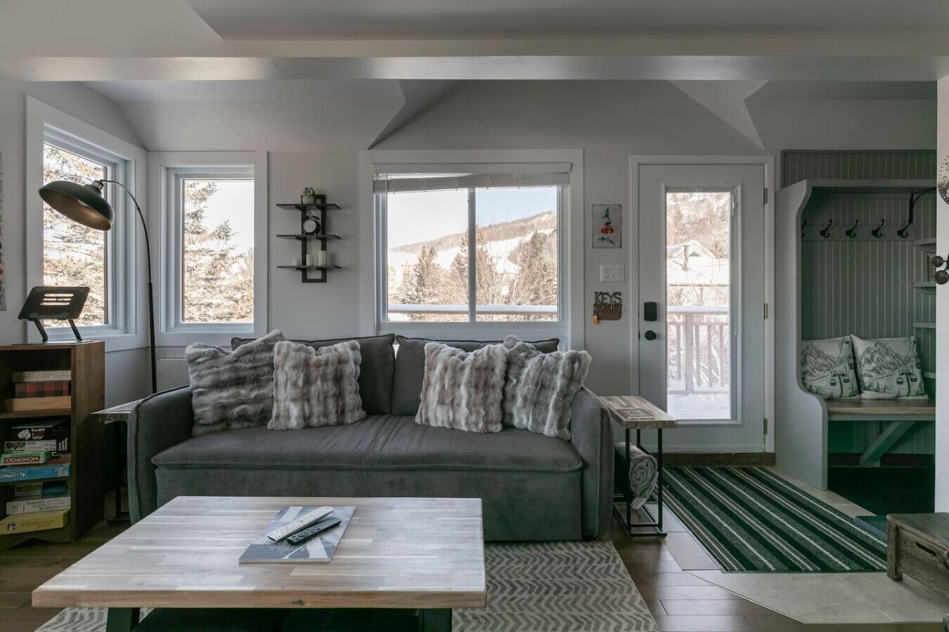 Télévision, cheminée