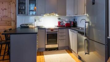 Fridge, microwave, dishwasher, highchair