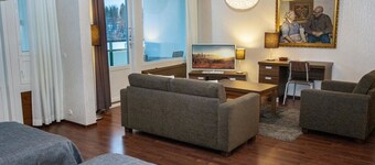 Kylpylä-hotelli, kekkosen sviitti, huone by Interhome
