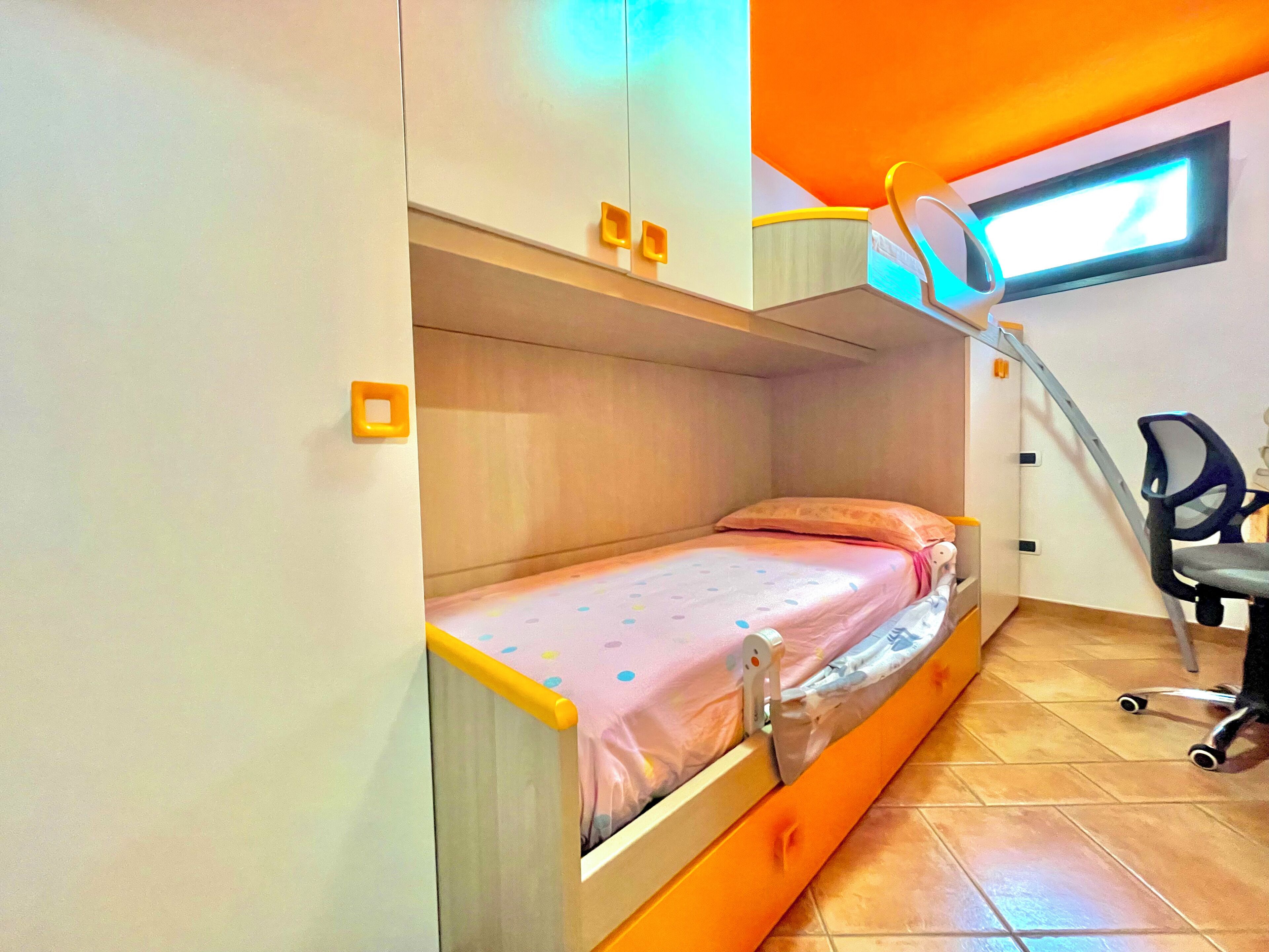 1 bedroom, iron/ironing board