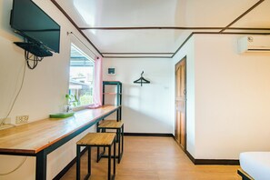 Standard Studio, Lanai | 1 bedroom, free WiFi