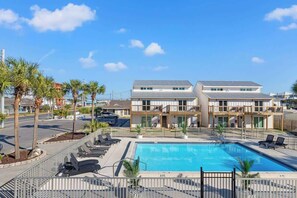 Pool - Ocean Breeze 2D - Modern Spot by the Beach (Panama City Beach)