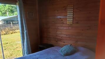 2 bedrooms, iron/ironing board