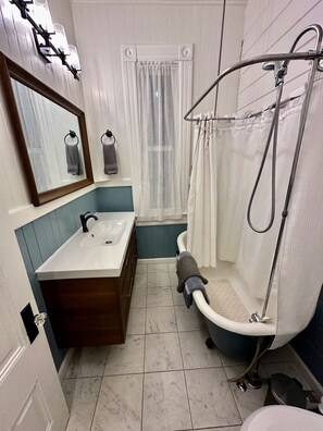 Hair dryer, towels, soap, shampoo