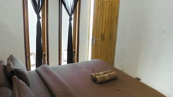 Chambre Double Supérieure | Chambres insonorisées, Wi-Fi gratuit, draps fournis