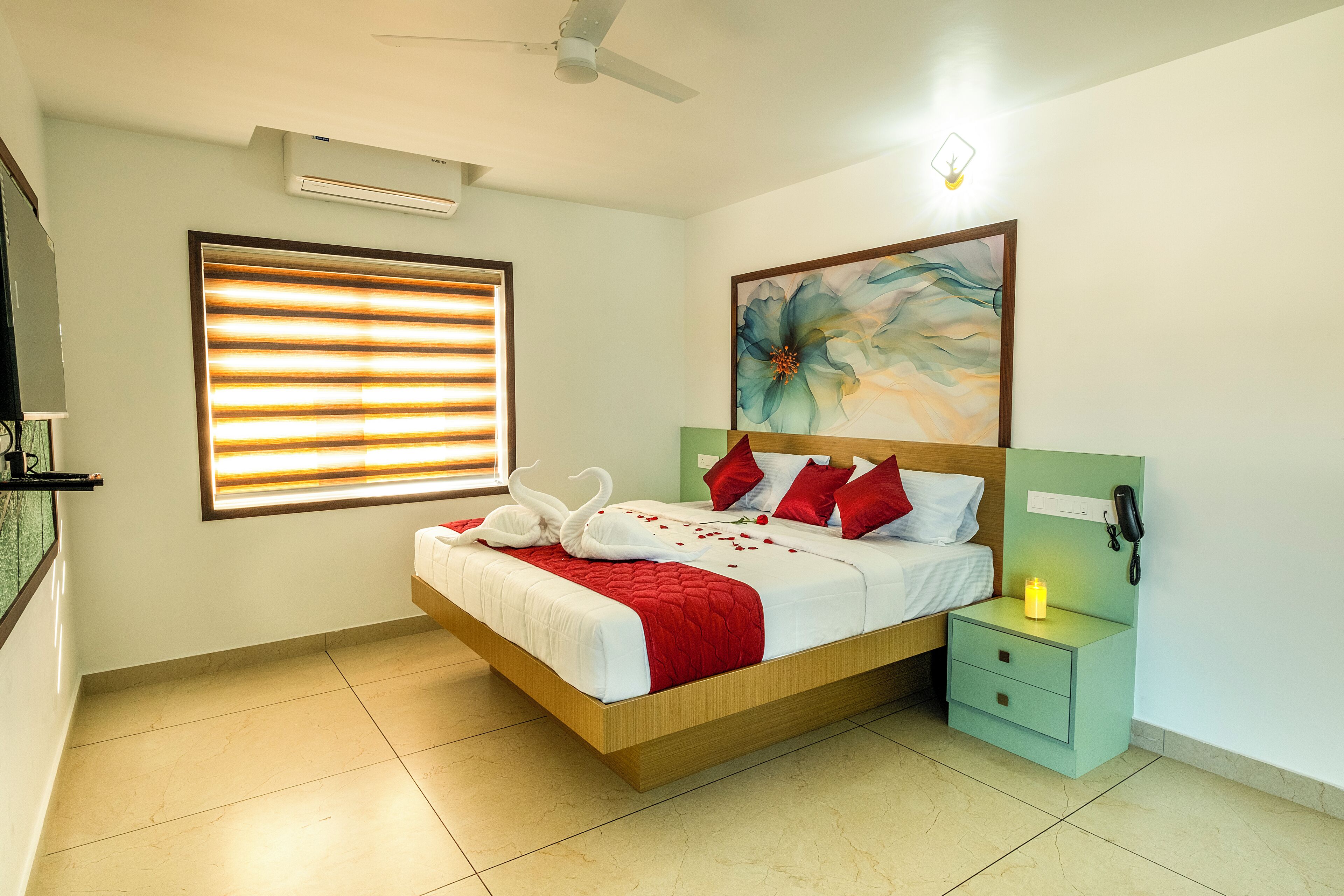 Luxury Studio, City View | Laptop workspace, free WiFi