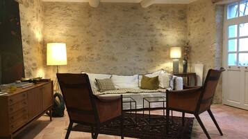 Livres, écrans d'ordinateur, imprimantes