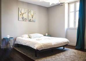 3 bedrooms, desk, bed sheets - Grand appartement 3 chambres, Poitiers coeur de ville (Poitiers)