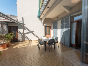 Outdoor dining - Apartment Bac 1 by Interhome (Mergozzo (Lago di Mergozzo))
