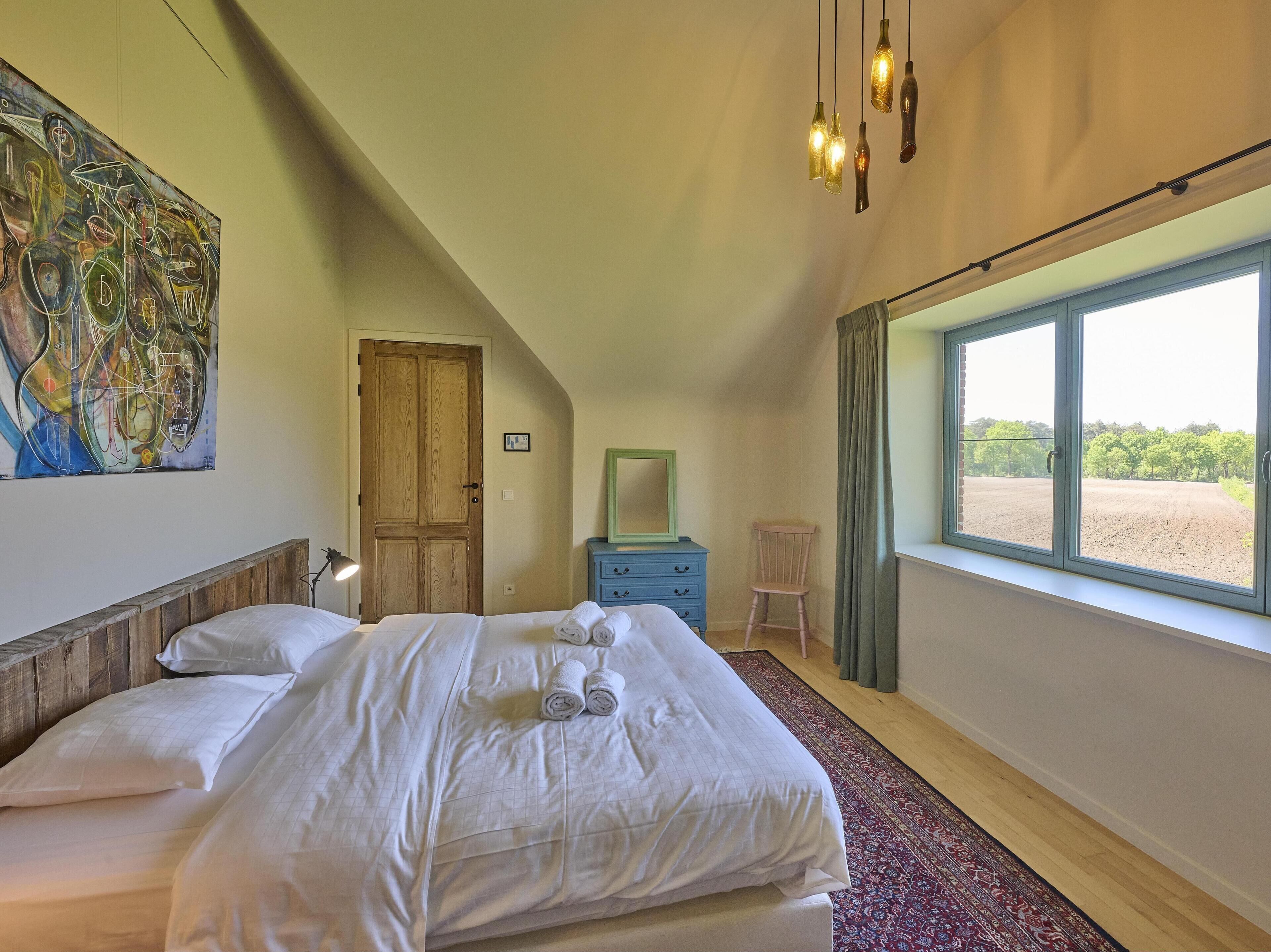 8 Schlafzimmer, Internetzugang