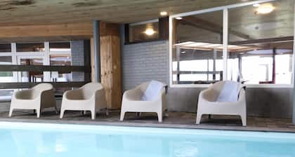 Haus All in mit Schwimmbad, Whirlpool und Sauna