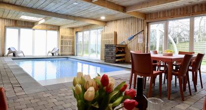 Gite all-in with an indoor pool, sauna and games