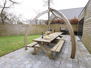 Outdoor dining - Gite all-in with an indoor pool, sauna and games (Sourbrodt)