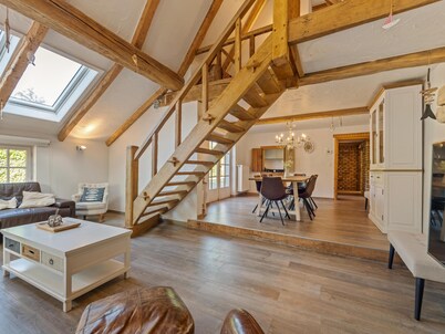 Beautiful holiday home with a large garden