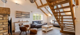 Beautiful holiday home with a large garden