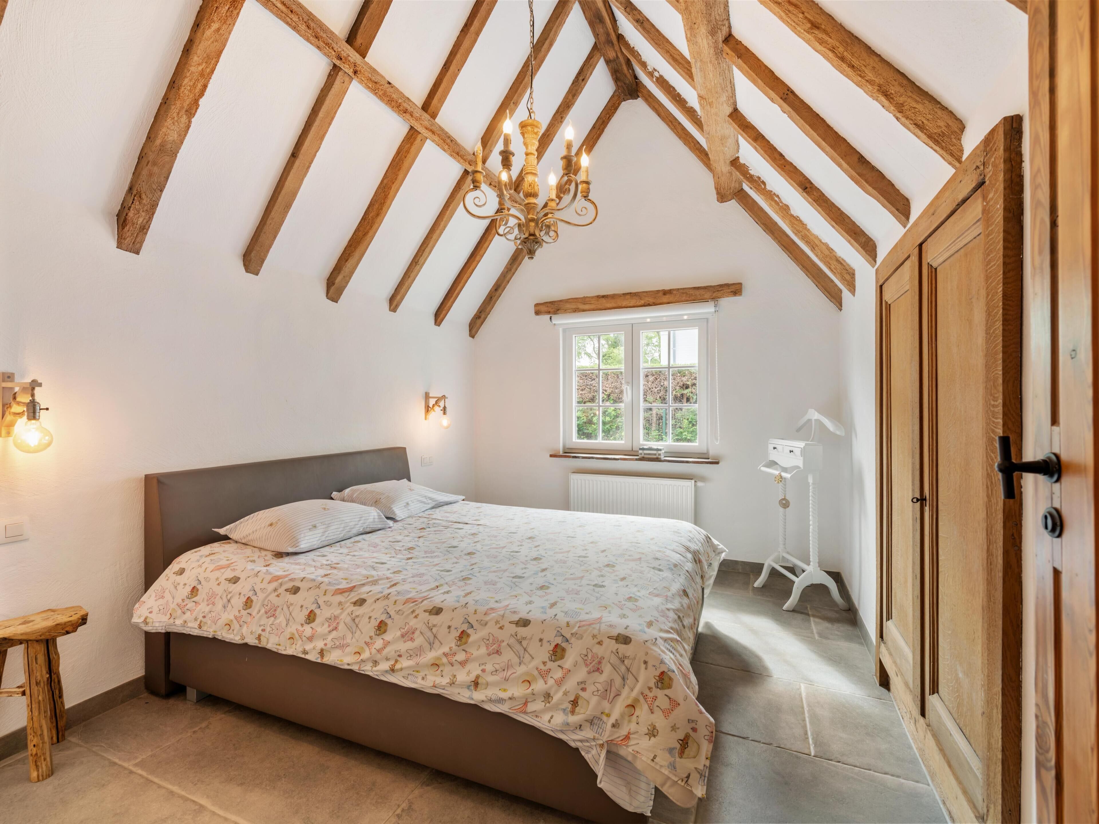 4 室のベッドルーム、インターネット