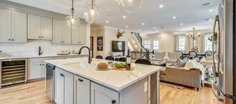 Spacious, New Renovation | Near T