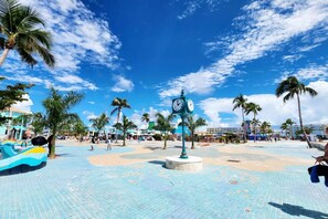 Unclassified image, 5 of 39, button